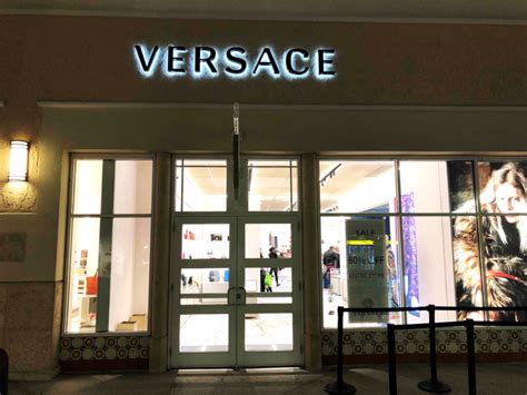 versace store orlando fl.